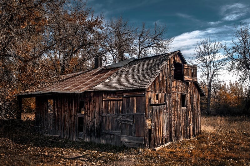 Rustic Barn Image